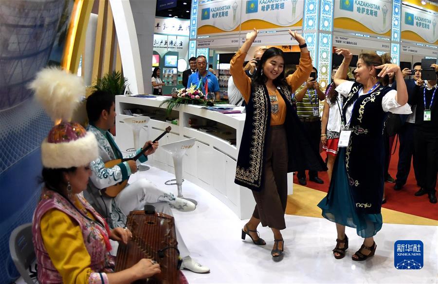 (新華全媒頭條·圖文互動(dòng))(5)十八歲的見(jiàn)證——從東博會(huì)看中國(guó)—東盟合作之變